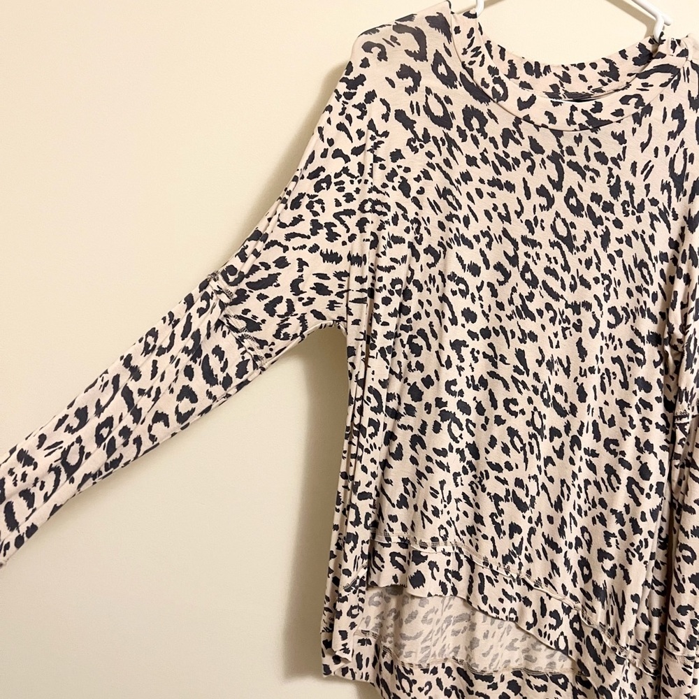 Kelly Reneé Shirt - Picture 2 of 7